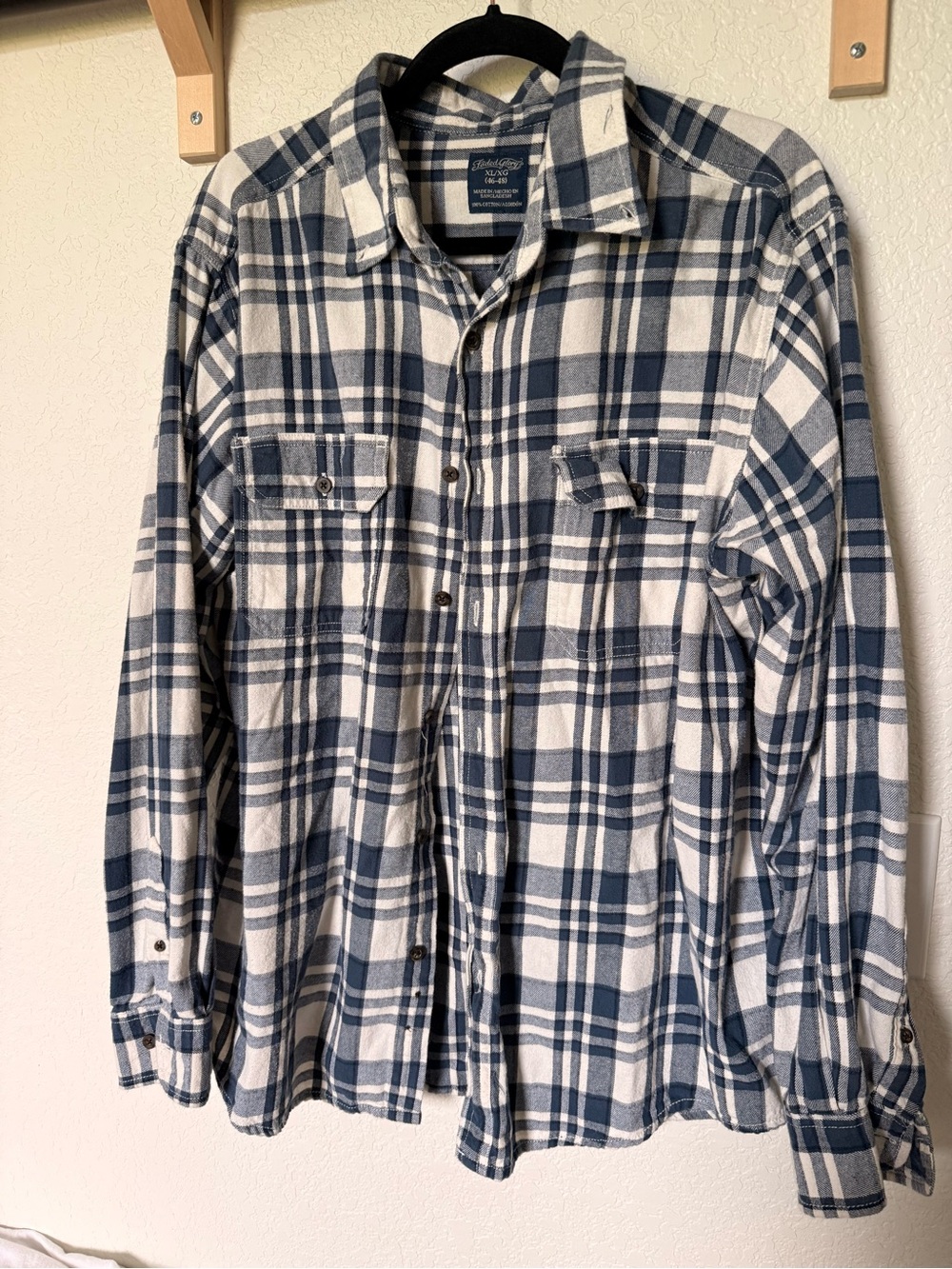Faded Glory Blue & White Plaid Button-Down Shirt